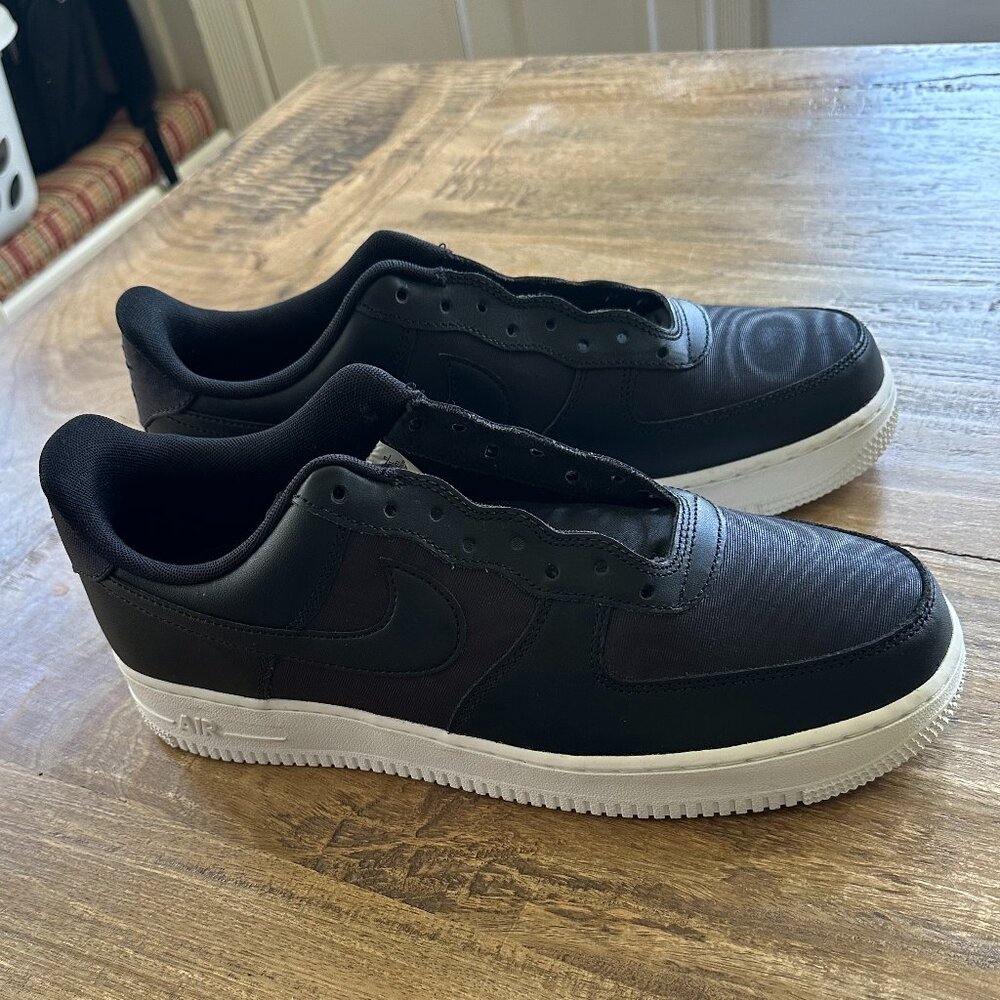 Nike Air Force 1 SE Low Black NylonSize 11 FB2048 001